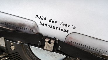 4 New Year’s Reading Resolutions for 2024
